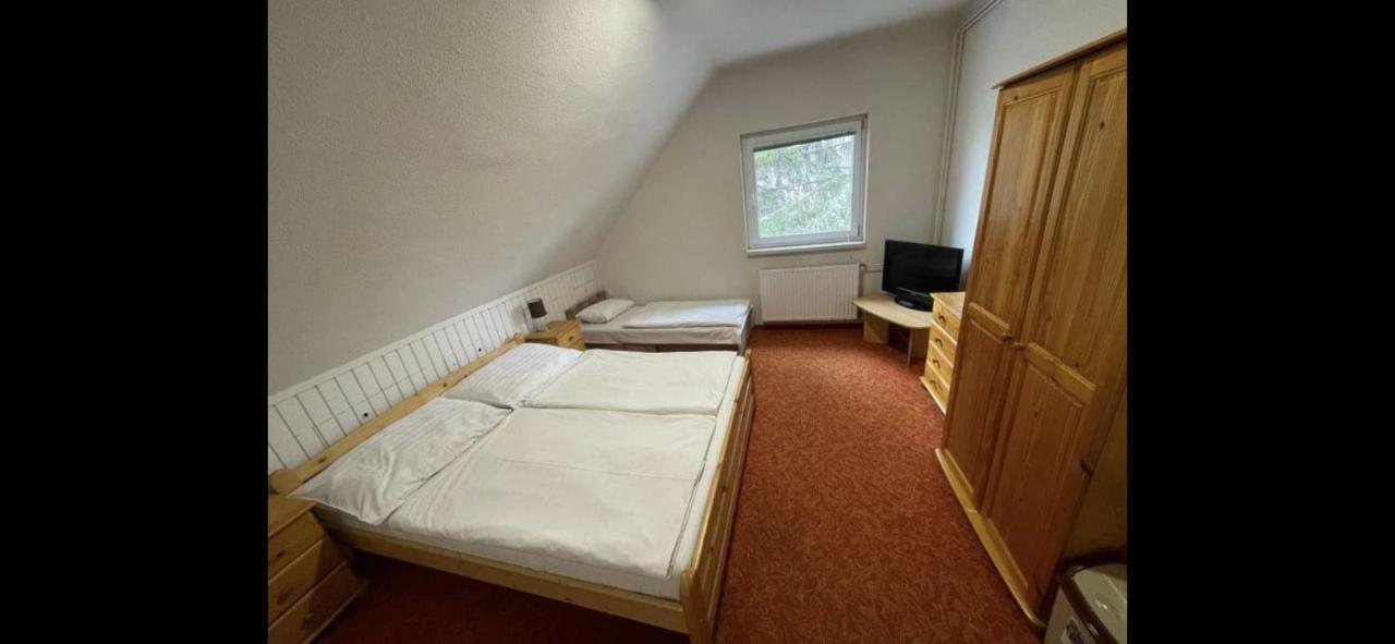 Gabor Aron Apartment ไฮจ์ดุสโซบอสโล ภายนอก รูปภาพ